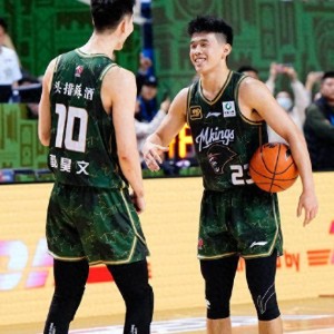 刚打进季后赛就重建？CBA青年军分崩离析，多名主力离队